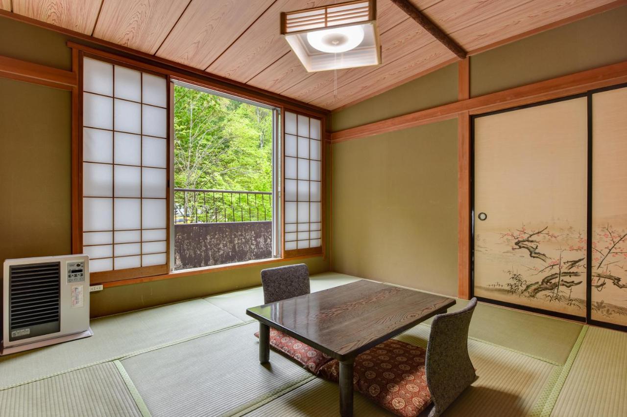 צ'ינו Yama No Yado Meiji Onsen מראה חיצוני תמונה