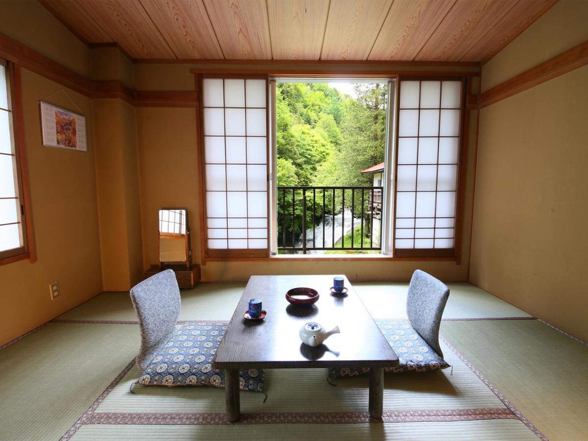 צ'ינו Yama No Yado Meiji Onsen מראה חיצוני תמונה